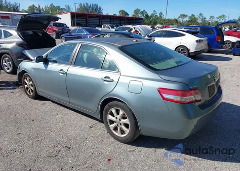 2011 Toyota Camry Le z USA, uszkodzony, nr VIN 4T1BF3EK6BU598394